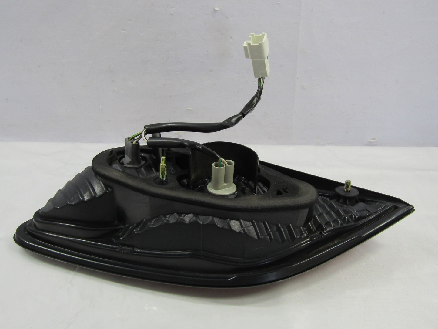 2002-2004 Lexus ES300 Right Inner Tail Light Brake Light OEM