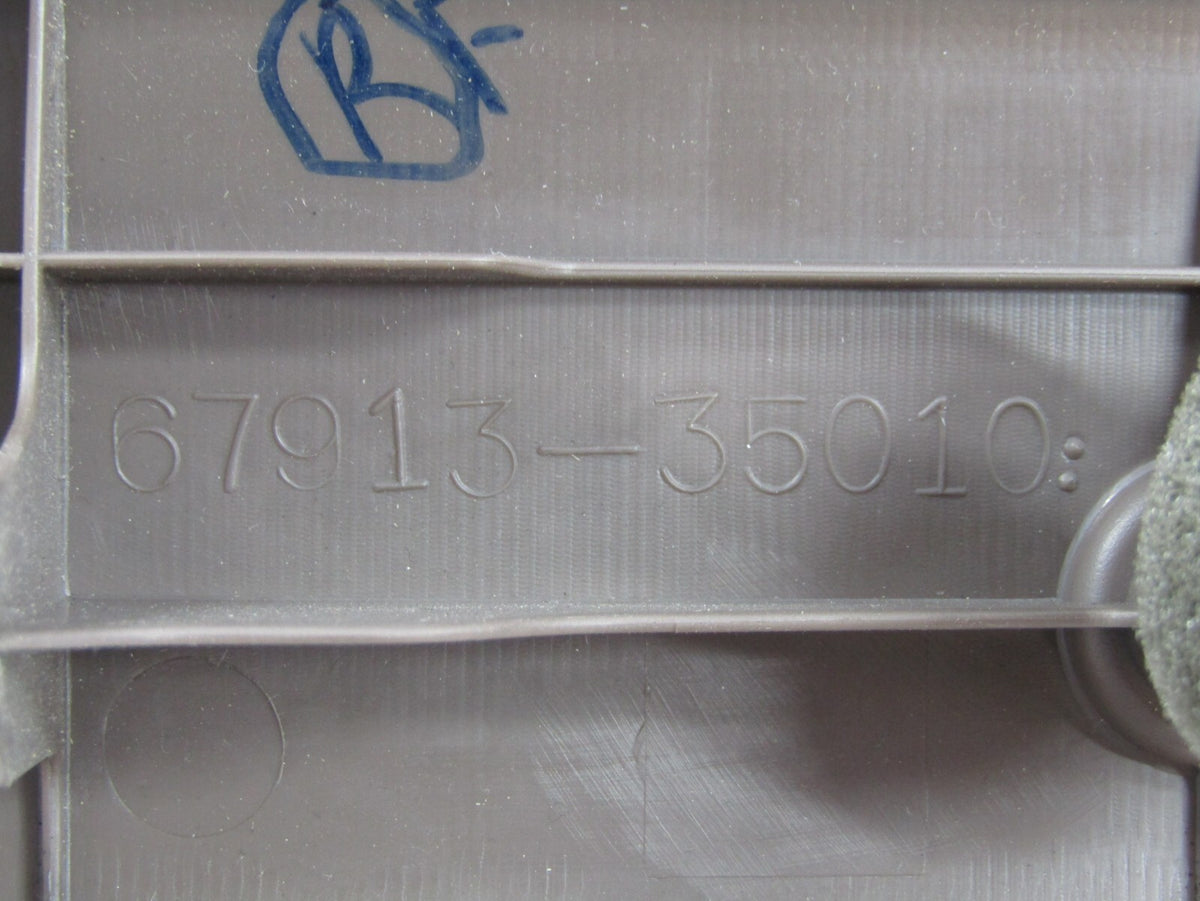 1996-2002 Toyota 4Runner Front Right Door Sill Scuff Plate Trim OEM 67913-35010