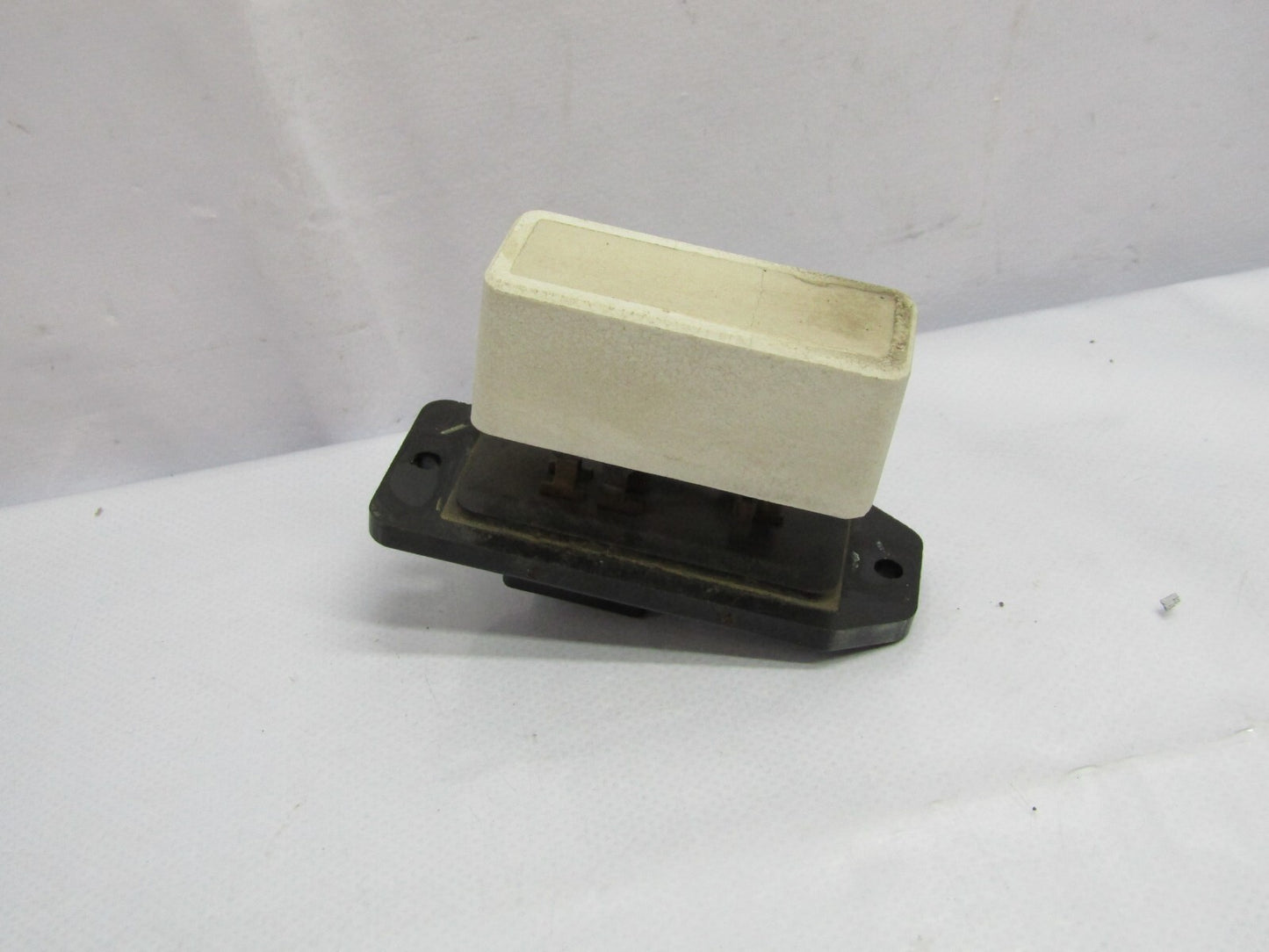1999-2002 Toyota 4Runner Blower Motor Resistor OEM 87138-35050