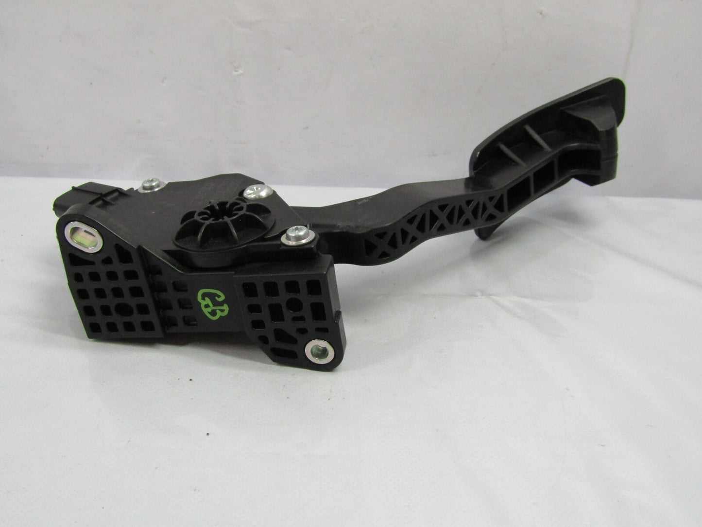 2017-2022 Subaru Impreza Gas Accelerator Pedal 36010FL021 OEM