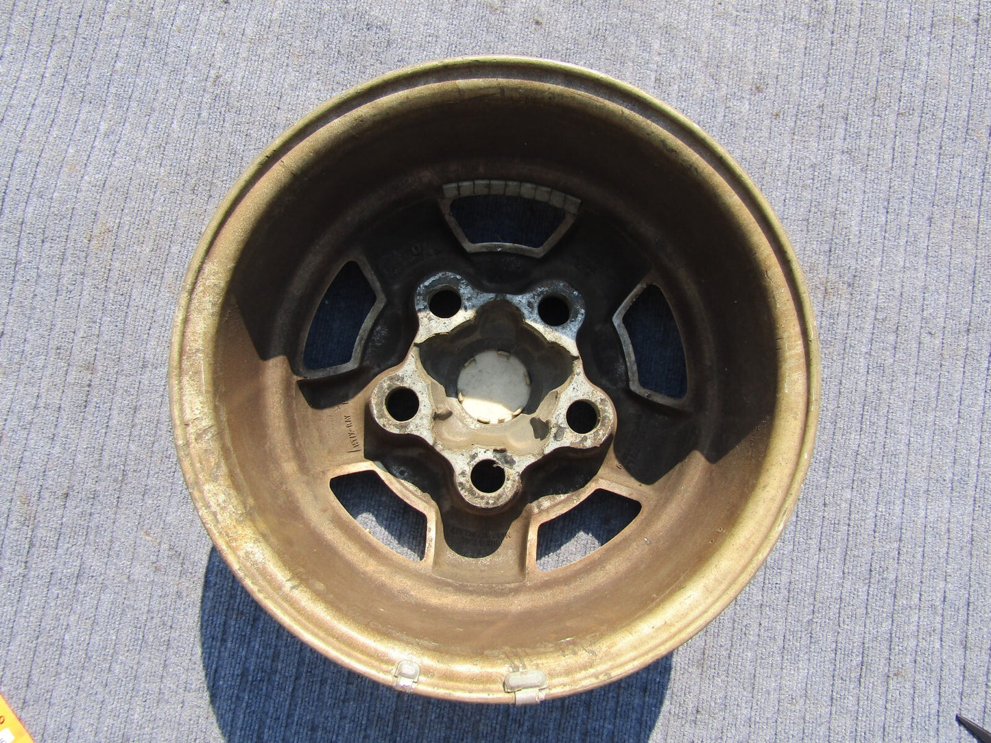 Land Rover Discovery 2000-2002 16X7 Aluminum Alloy Chrome 5 Spoke Wheel