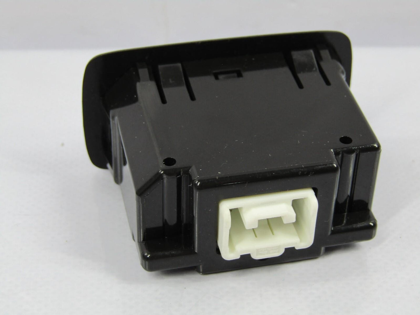 2010-2014 Subaru Outback AUX Port OEM