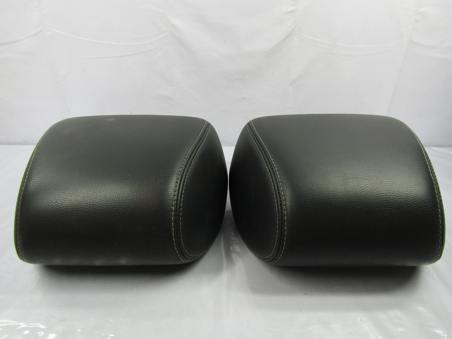 2008-2011 Subaru Tribeca Front Seat Head Rest Headrests Set Leather Black OEM