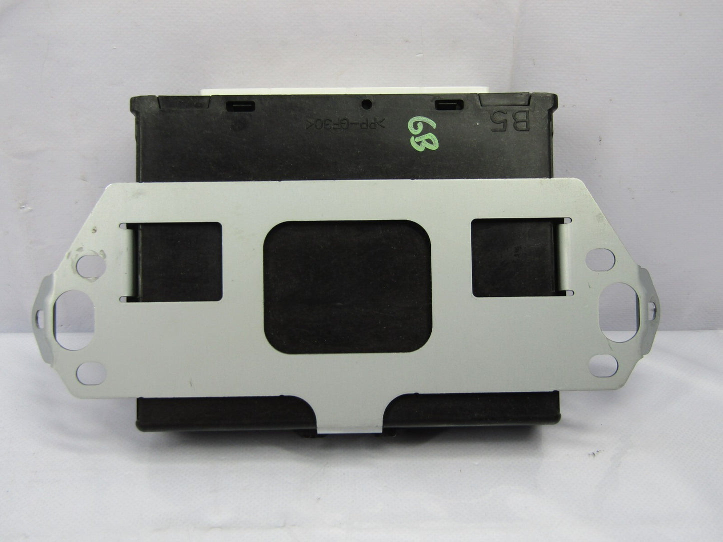 2006 Subaru Forester Engine Control Computer Module ECU ECM 22611AK730 OEM