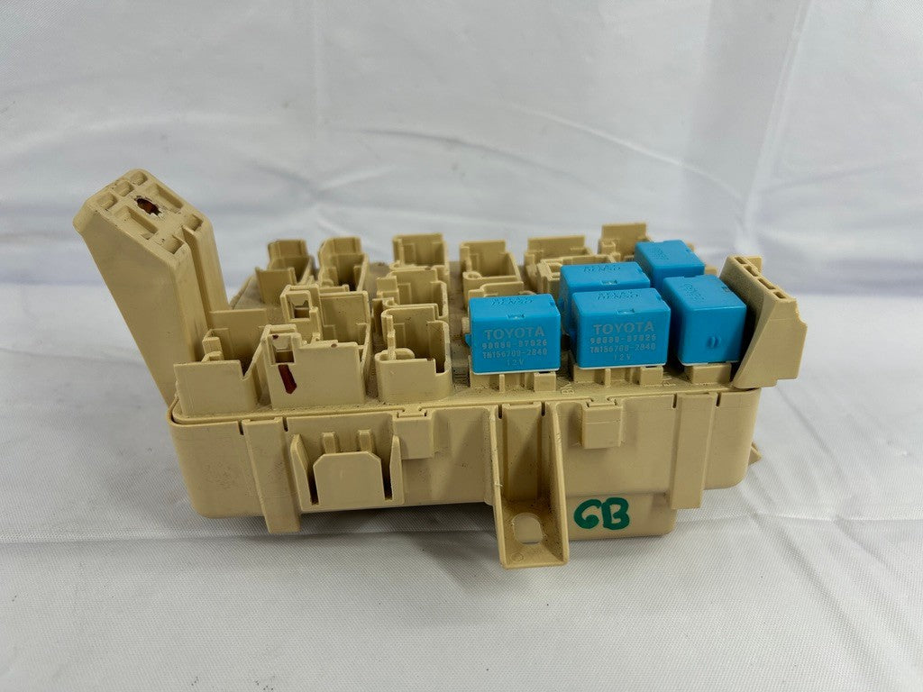 2004-2006 Toyota Tundra Fuse Junction Box 82730-0C032 OEM