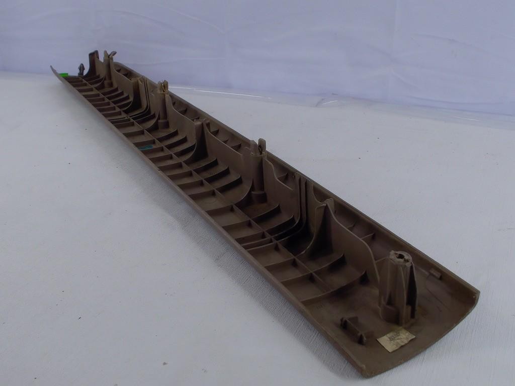2001-2007 Toyota Sequoia Right Front Door Sill Plate Brown 679140C030B0