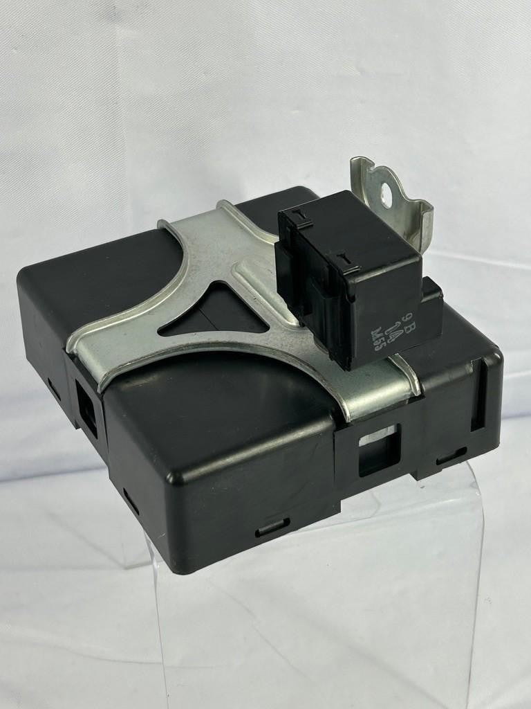 2001-2004 Toyota Sequoia 4.7 Multiplex MPX Body Network Computer 89221-0C010 OEM
