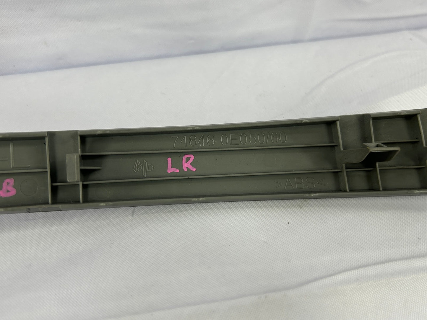 2008-2013 Toyota Highlander Rear Left Door Panel Handle Cover 74646-0E050 OEM