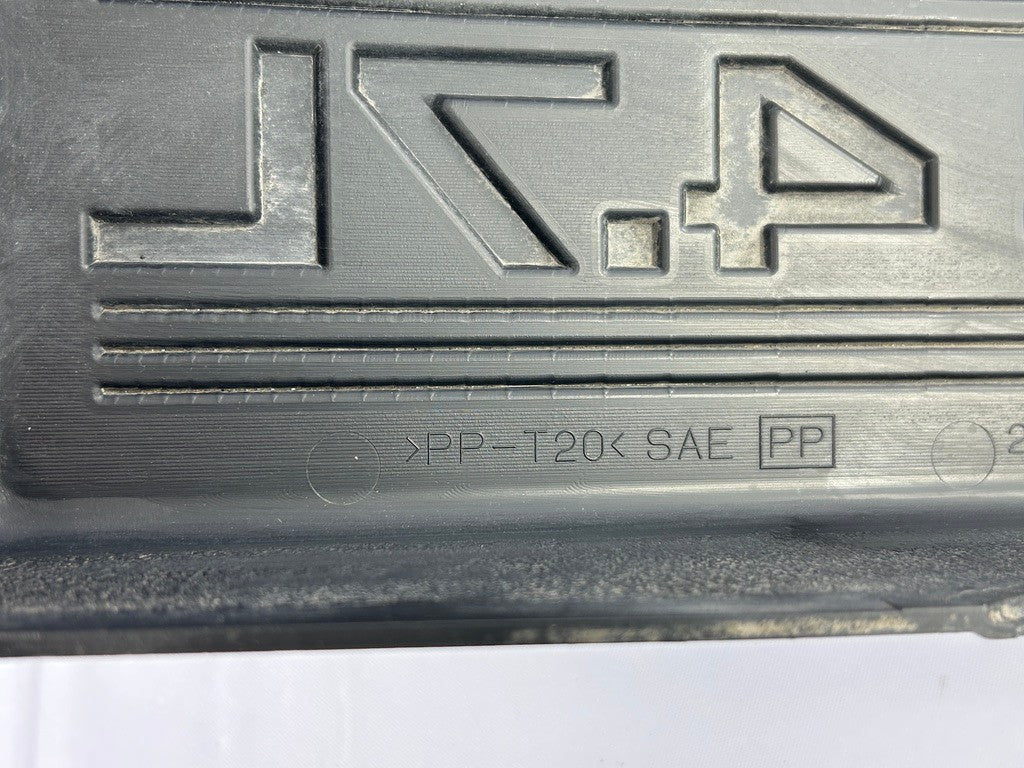 2005-2007 Toyota Tundra 4.7L V8 Engine Cover Plastic 22266-50040 Trim OEM