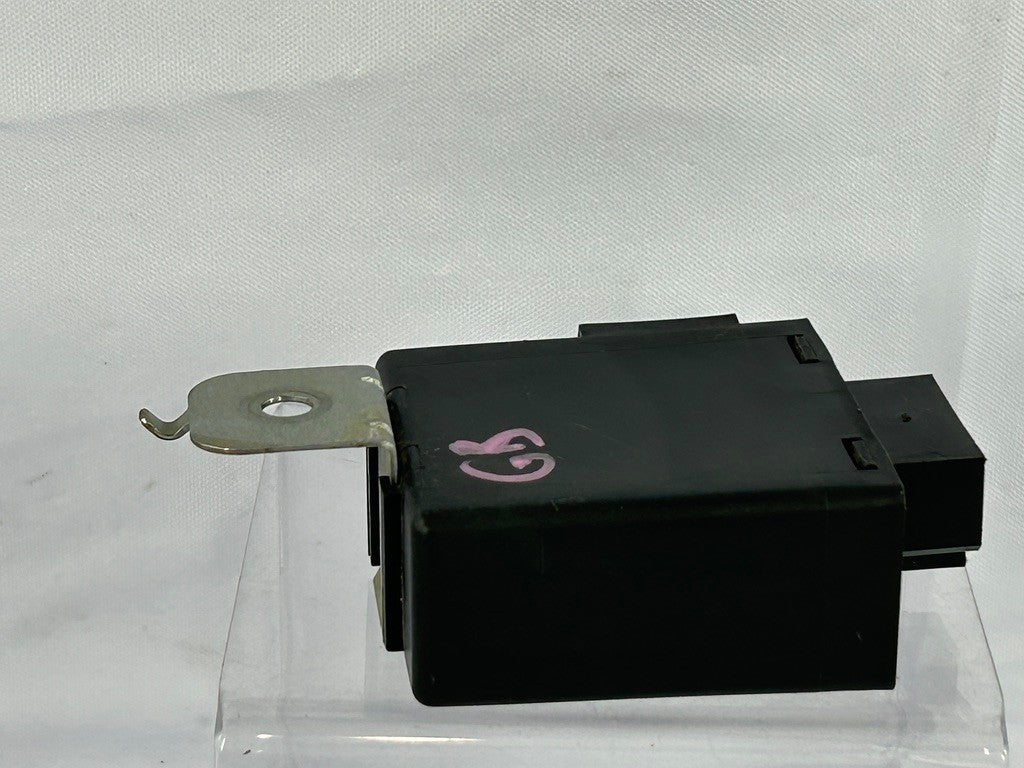 2000-2002 Subaru Legacy Outback Seat Belt Timer Warning Unit 88013AE00A OEM