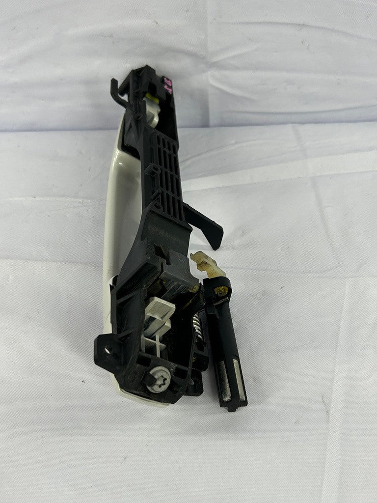 2008-2014 Subaru Impreza Front Right Exterior Door Handle 37J White OEM