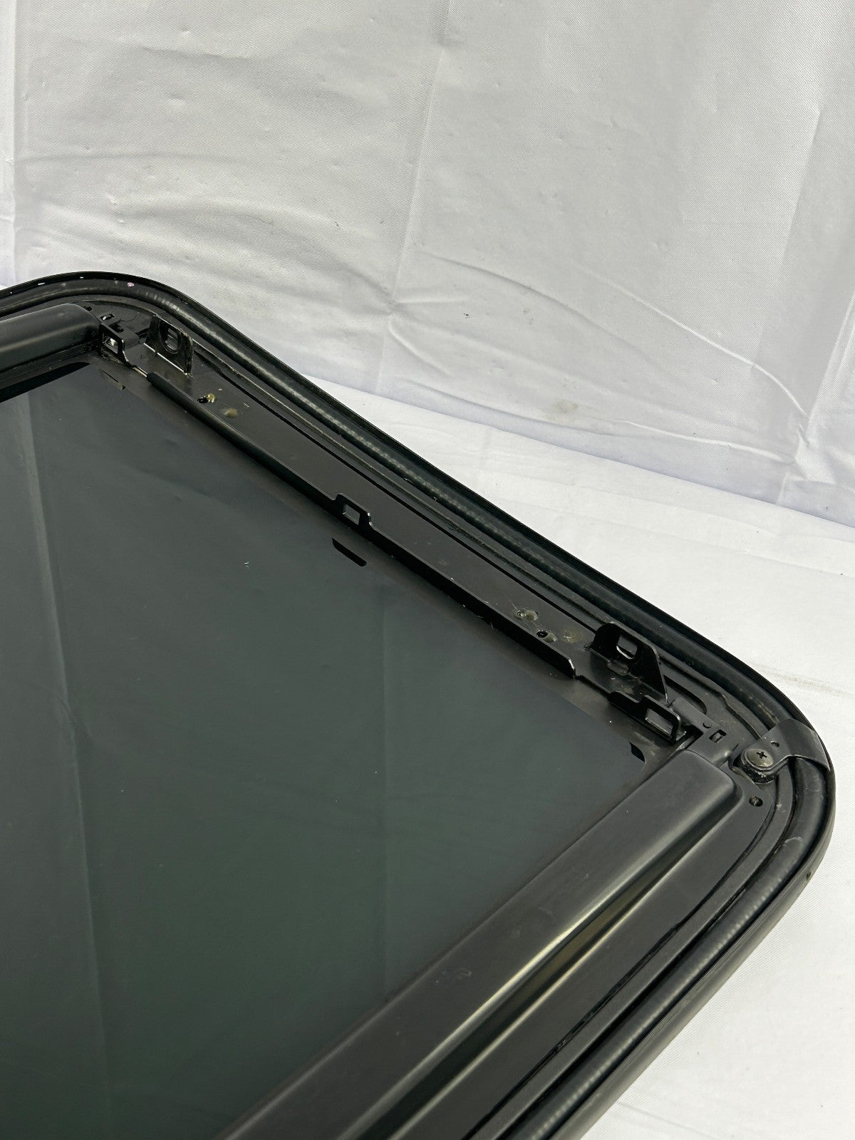 2000-2004 Toyota Avalon Sun Roof Sunroof Window Glass Factory OEM