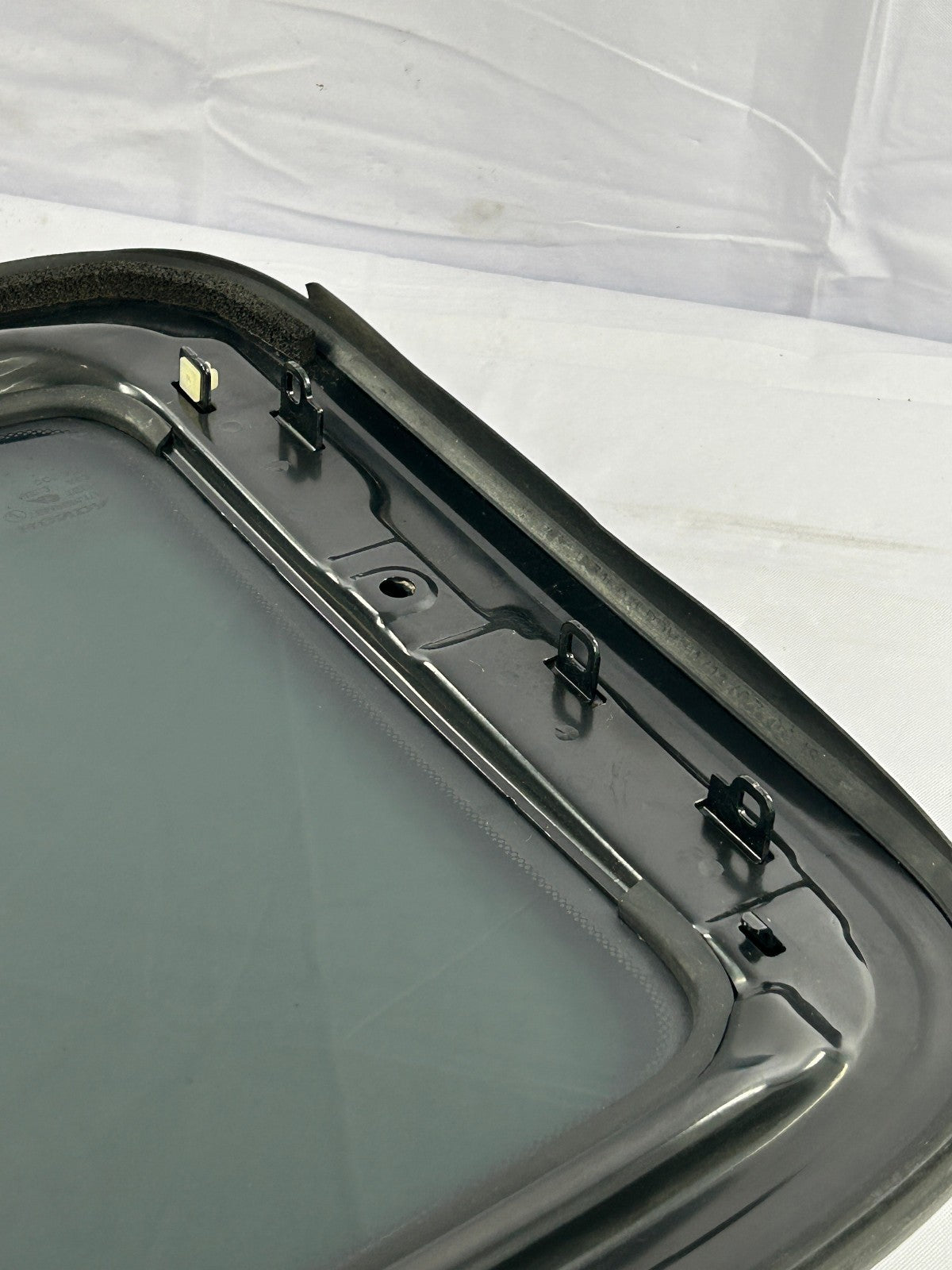 2006-2011 Honda Civic 4 Door COUPE Roof Sunroof Window Glass 70200-SVA-A01