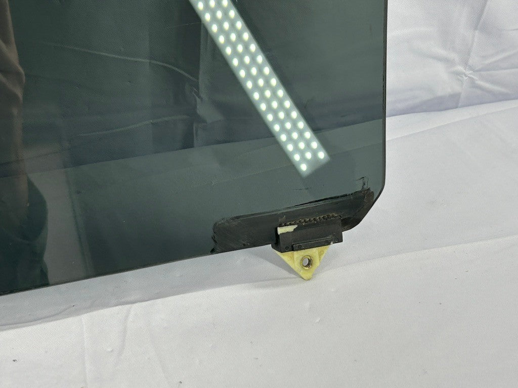 2004-2006 Toyota Tundra Double Cab Right Rear Window Glass OEM