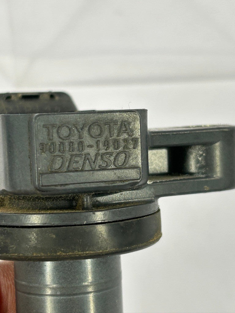 2004-2006 Toyota Tundra Ignition Coil Igniter 4.7L 90080-19027 OEM