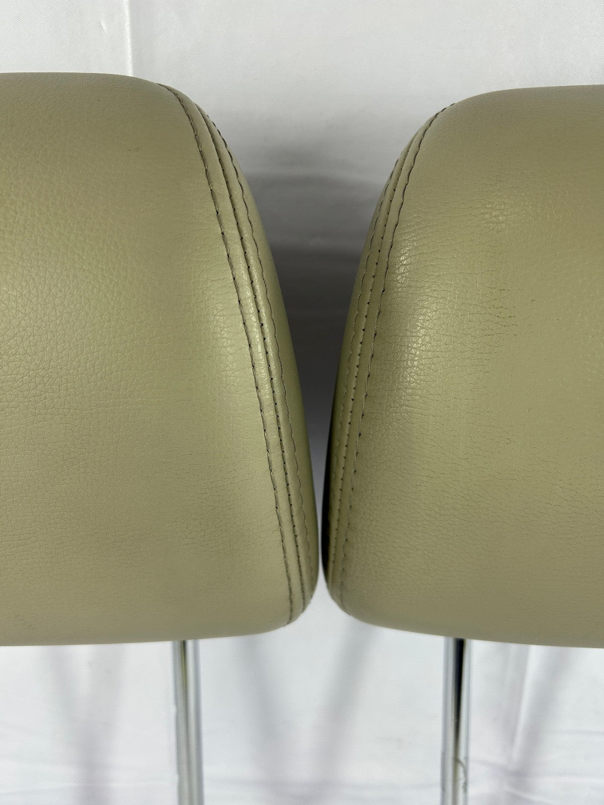 2011-2012 Subaru Outback Legacy Front Leather Tan Head Rest Headrest Set OEM