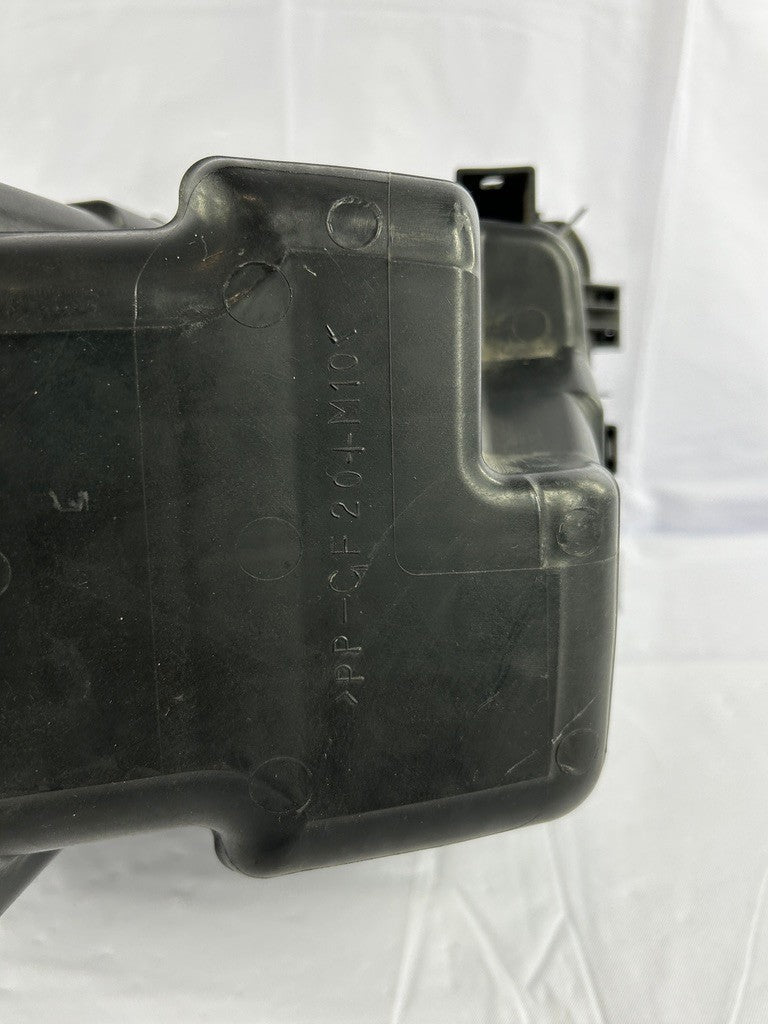 2000-2003 Toyota Sienna Air Intake Resonator Box 17700-0A170 OEM