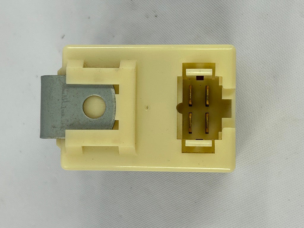 89-95 Toyota Pickup Truck 4Runner Key Reminder Buzzer Signal Relay 85969-89102