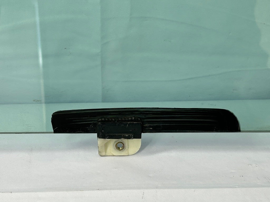 2000-2006 Toyota Tundra Right Front Door Window Glass OEM FD20546GTY