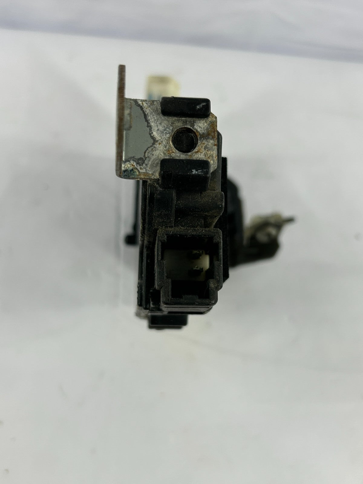 1995-1999 Subaru Legacy Outback Rear Left Door Lock Actuator OEM 62316AC150