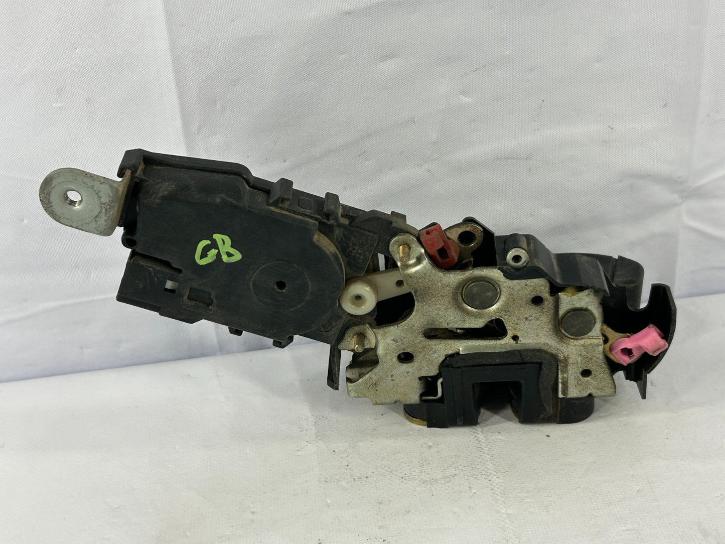 2000-2004 Subaru Legacy Outback Front Right Door Lock Actuator OEM 61100AE00B