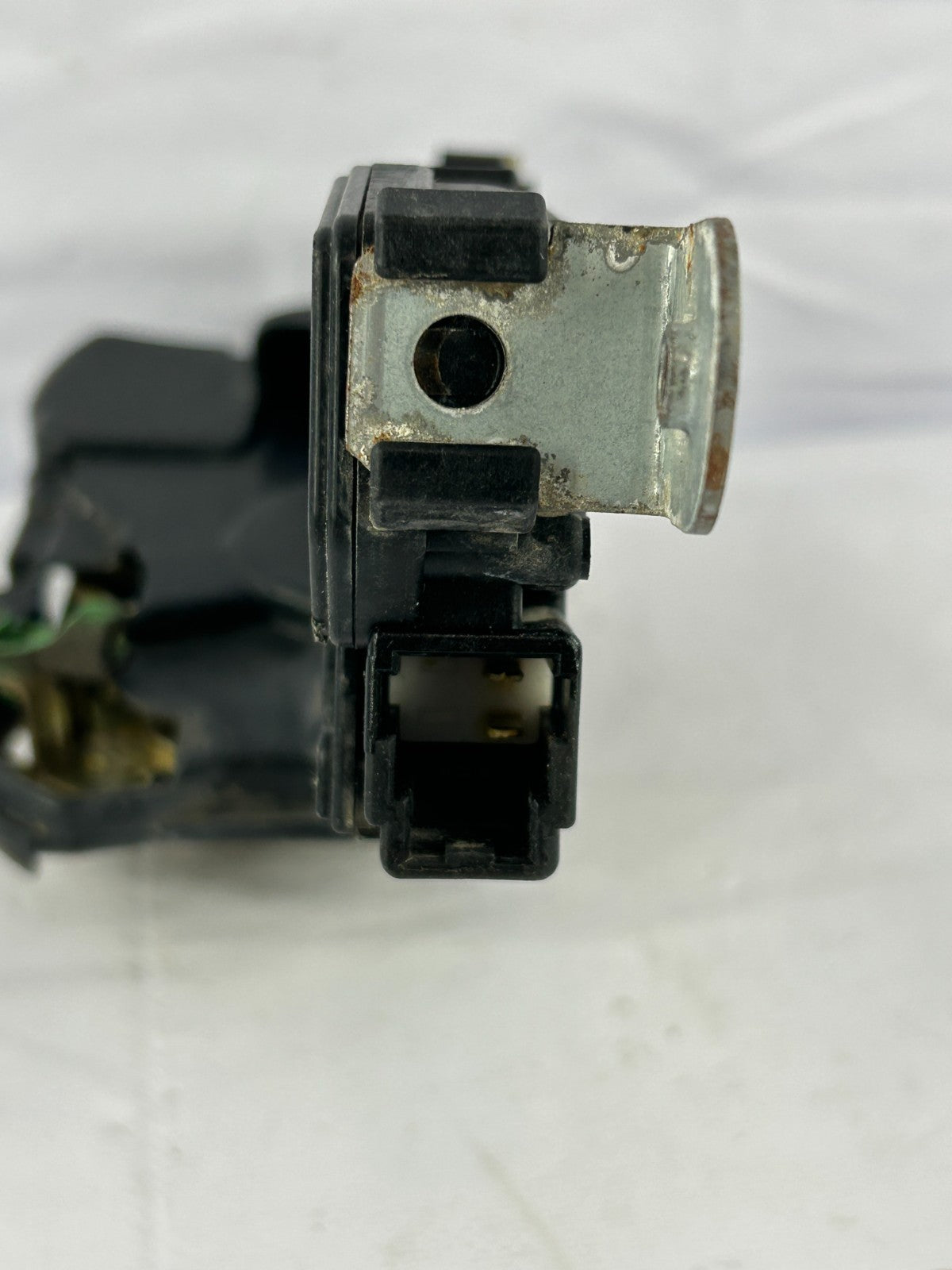 00-04 Subaru Legacy Outback AWP Front Right Door Lock Actuator OEM 61100AE00B