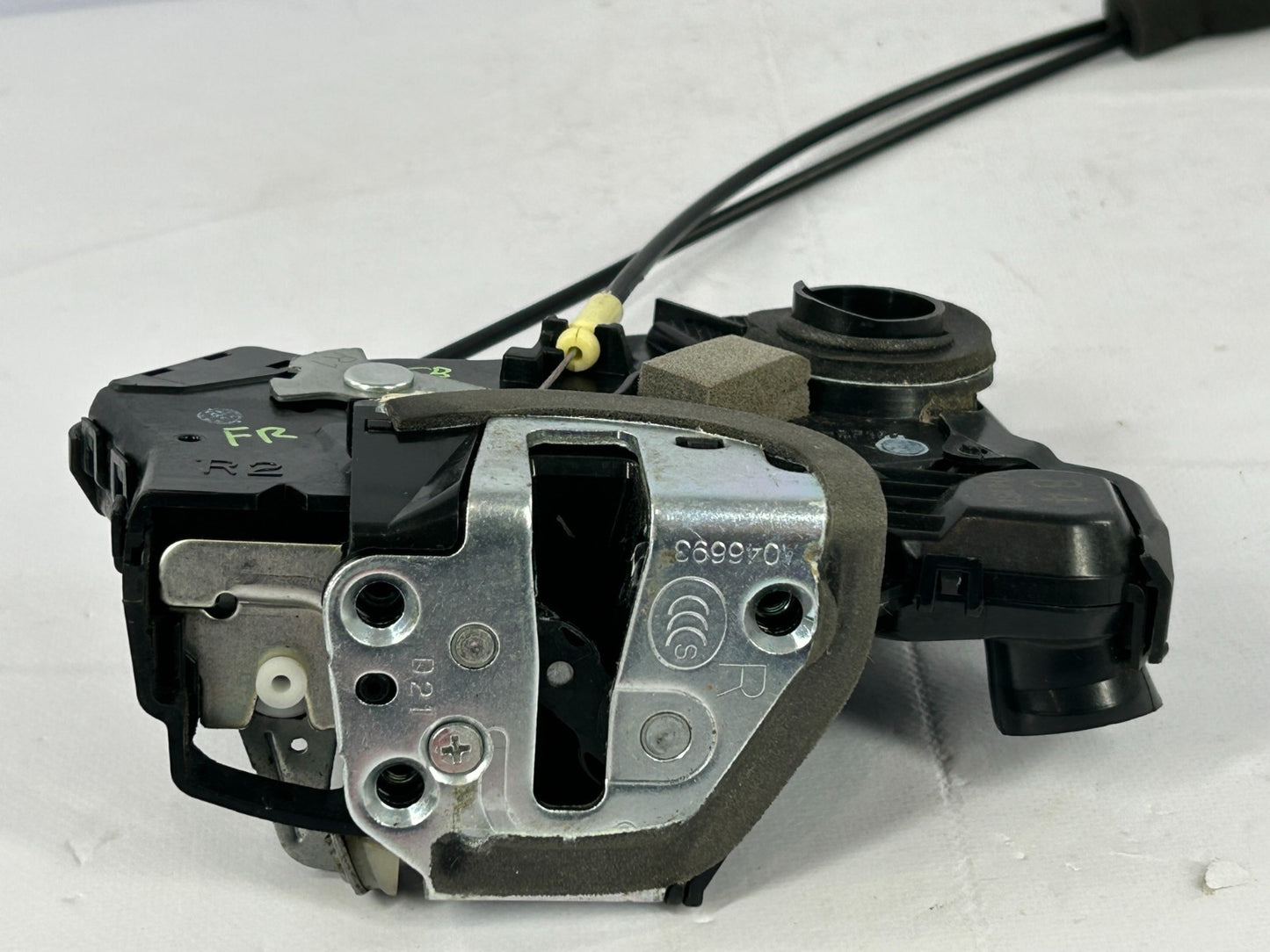 2007 Suzuki Grand Vitara Front Right Passenger Side Door Lock Latch Actuator OEM