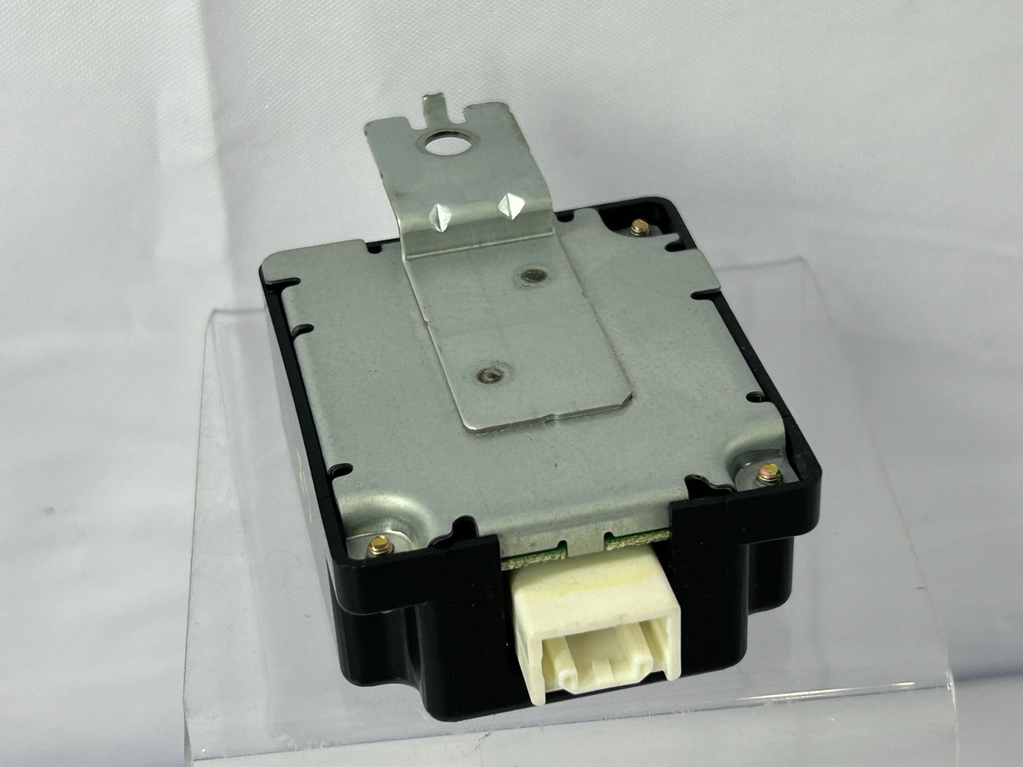 2003 Suzuki XL-7 Keyless Entry Locking Control Module OEM 37191-50J40