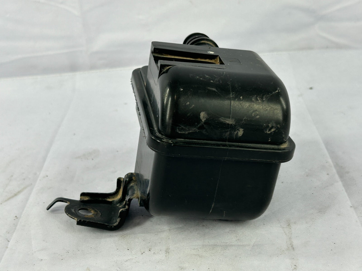 2002-2005 Toyota Tundra EVAP Charcoal Canister Filter Valve OEM 77730-0C010