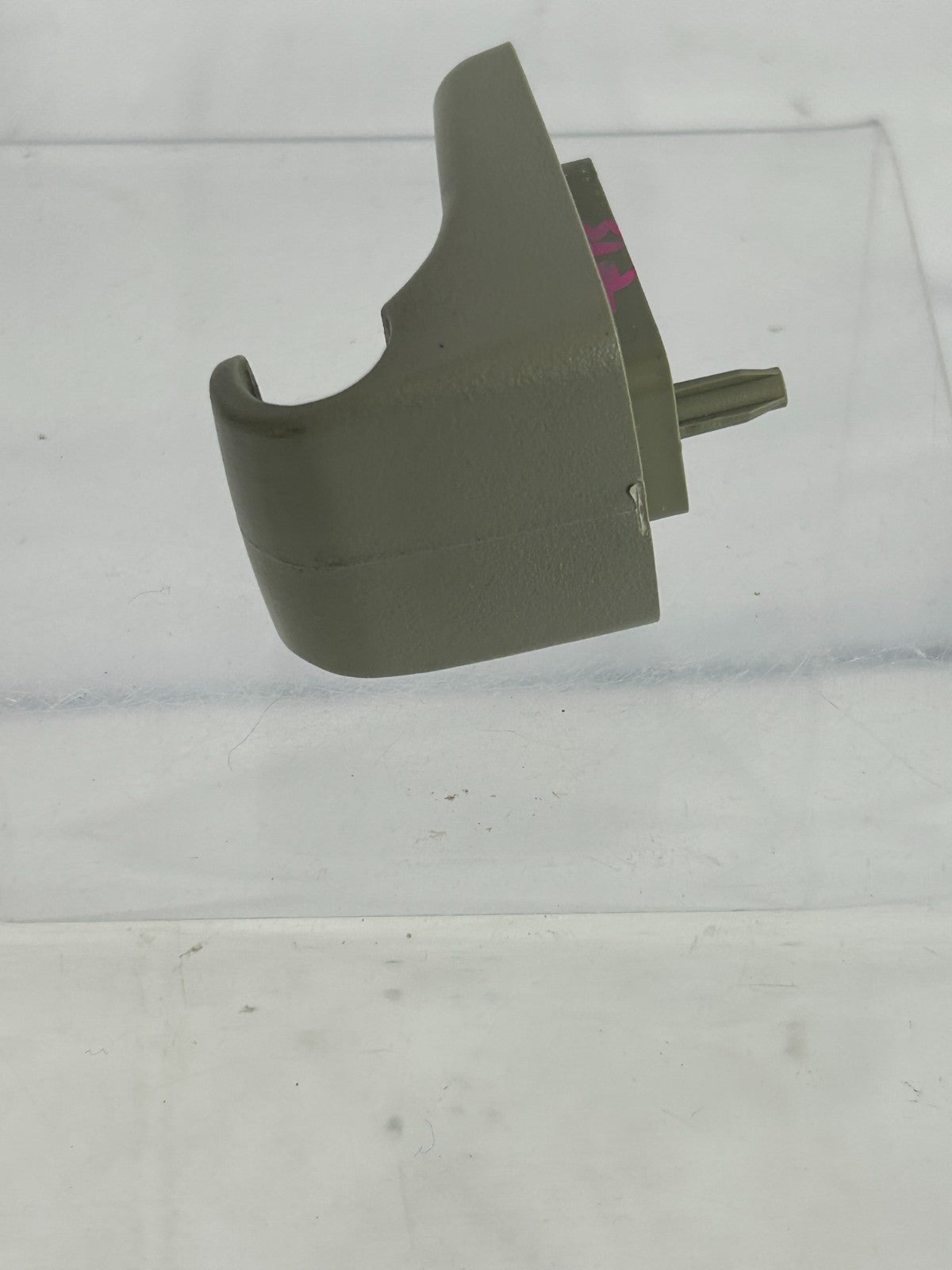 2003-2006 Subaru Baja Left or Right Side Sun Visor Retainer Clip Gray OEM