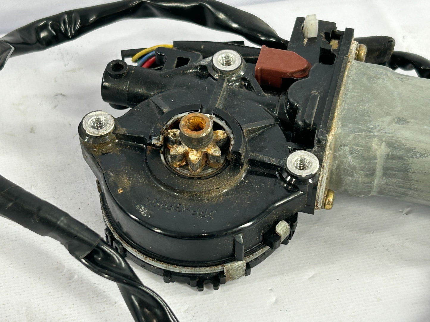 1999-2003 Lexus RX300 Rear Right Side Door Window Regulator Motor OEM 8572048040