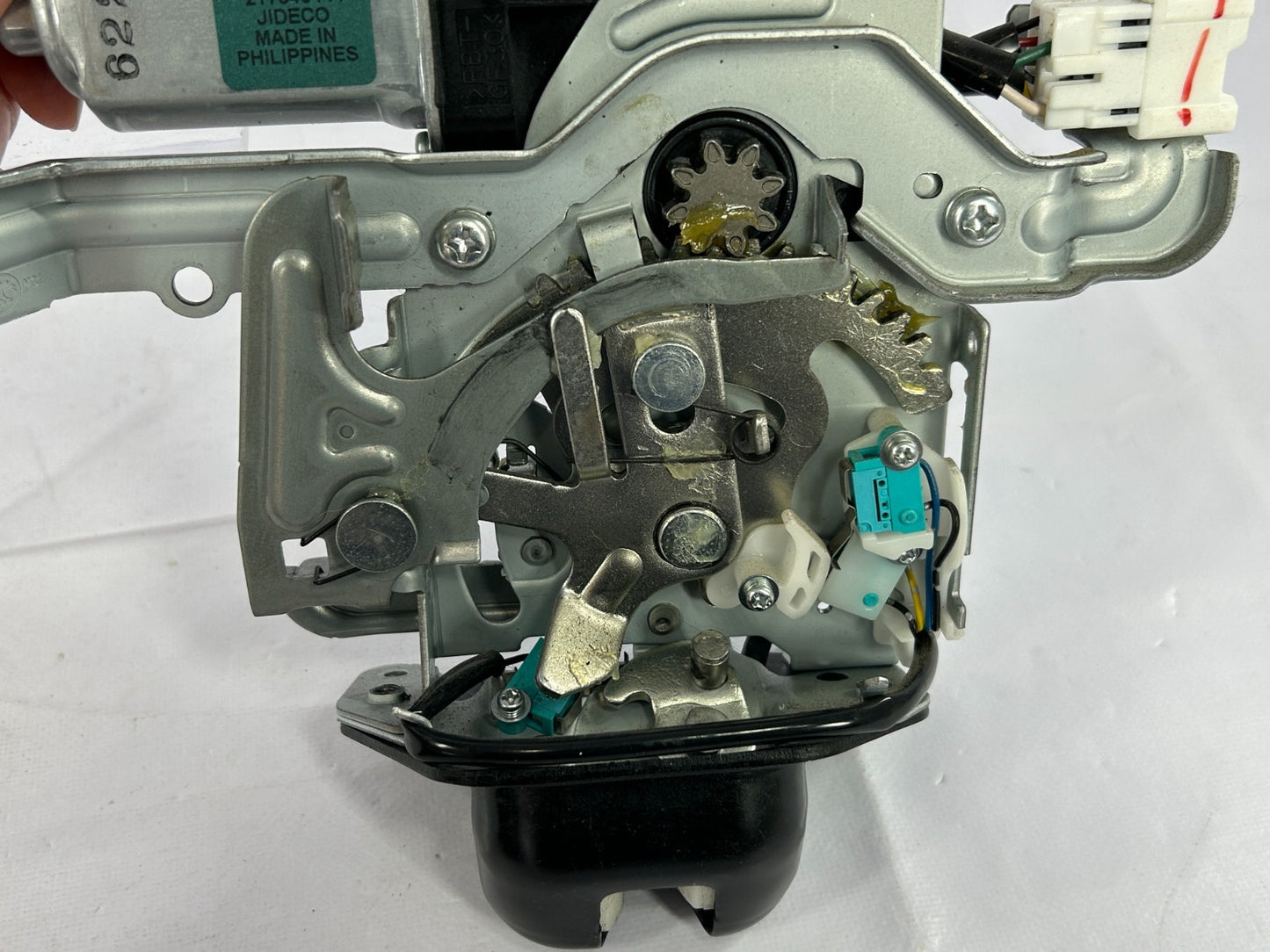 2014-2018 Nissan Rogue Trunk Lid Lock Latch Actuator Motor OEM 90500-1CA1B