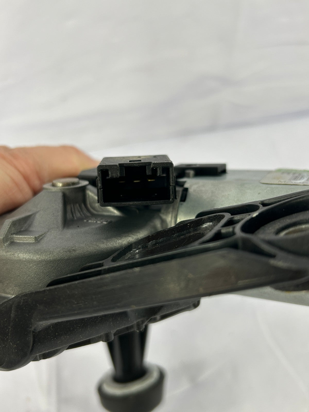 08-14 Mini Cooper Clubman Right Passenger Rear Wiper Motor OEM 61627168154