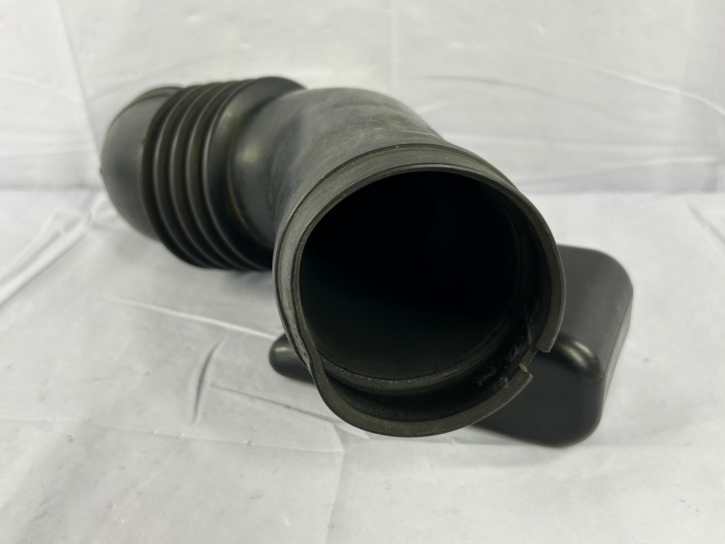2005-2009 Subaru Outback Legacy 3.0L H6 Air Intake Boot Duct OEM 14457AA43A