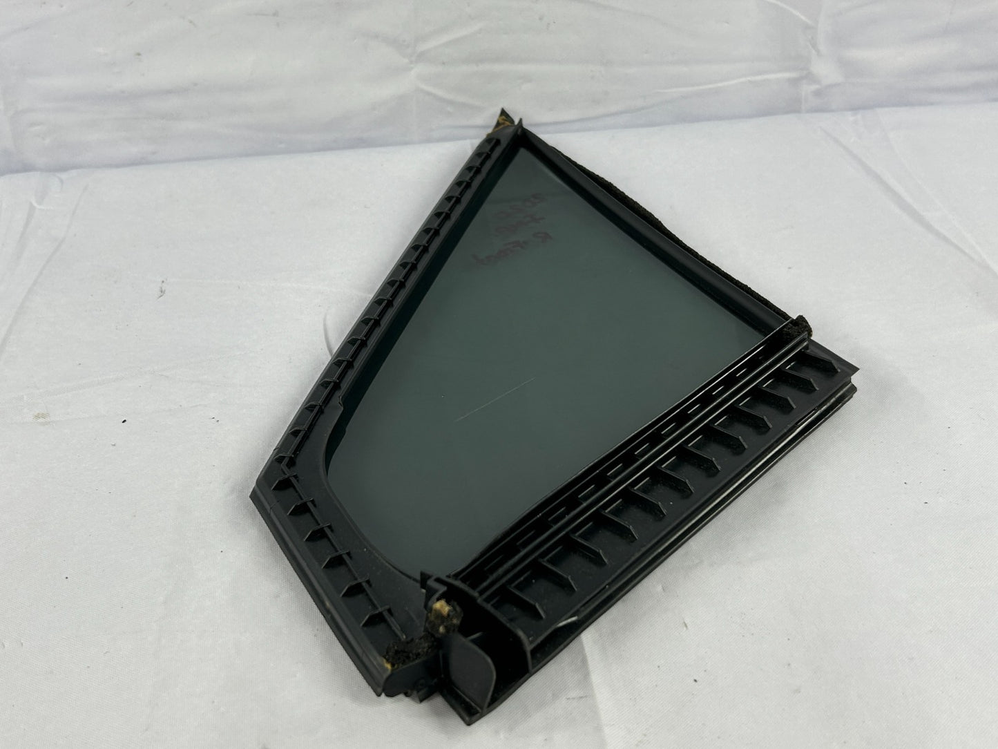 17-23 Subaru Impreza Front Right Door Vent Glass Quarter Window OEM 61012FL10A
