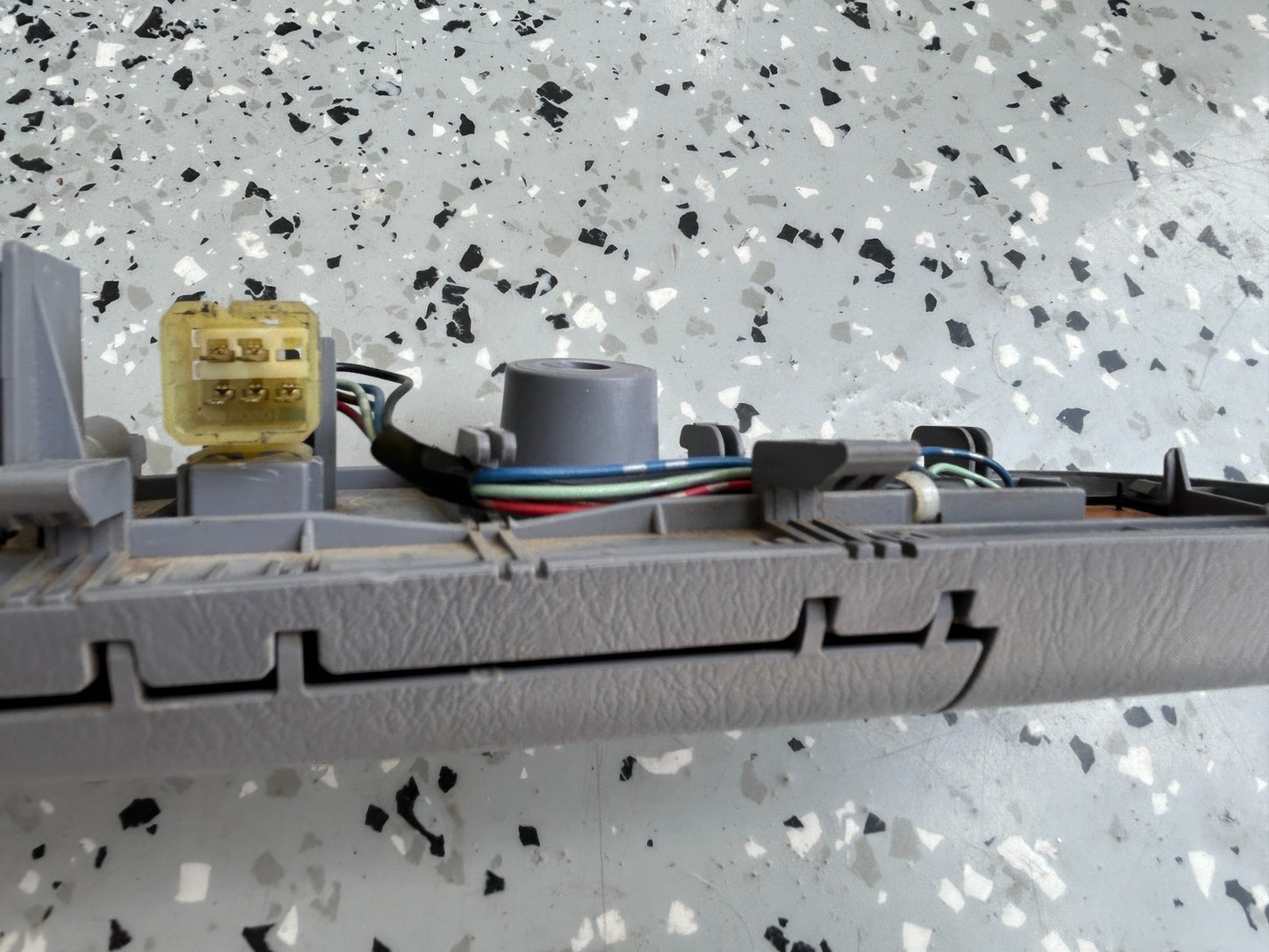 1996-1998 Toyota 4Runner Overhead Sunroof Switch Assembly OEM 84860-35020-E0