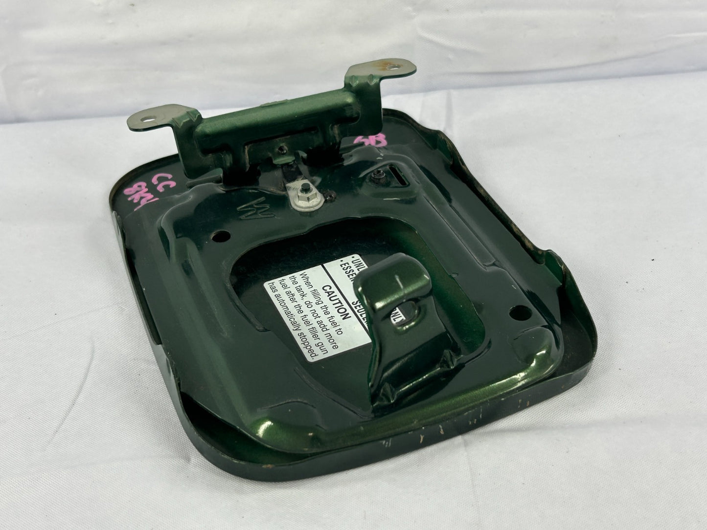 2000-2004 Subaru Outback Gas Fuel Tank Filler Door Lid Assembly OEM 57601AE020