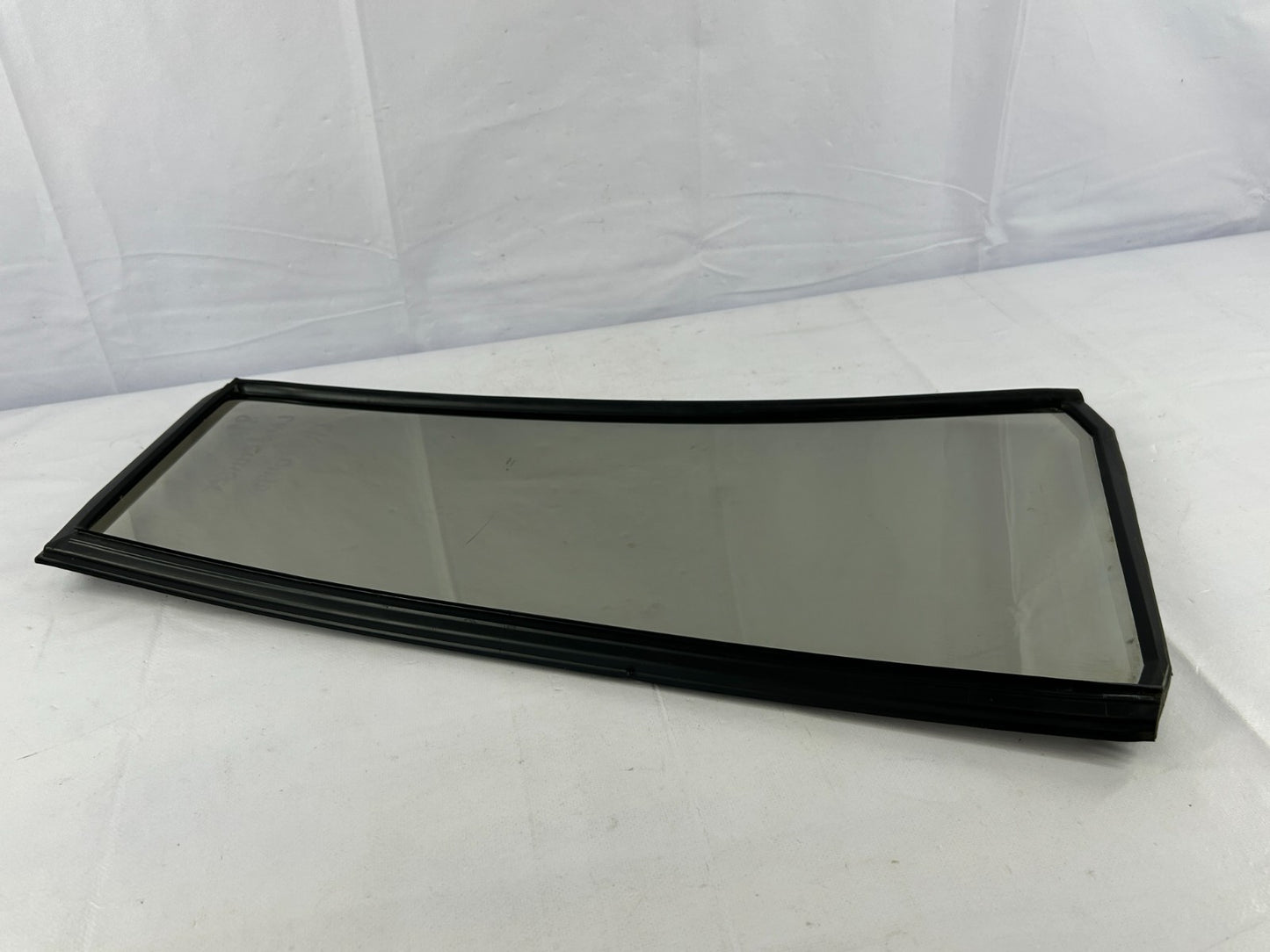 98-02 Toyota Land Cruiser Rear Left Vent Glass Quarter Window OEM 68124-60160