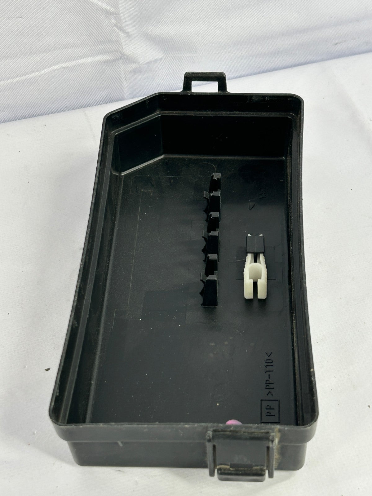 1996-1999 Toyota 4Runner Engine Fuse Relay Box Top Cover Lid OEM 82661-35580