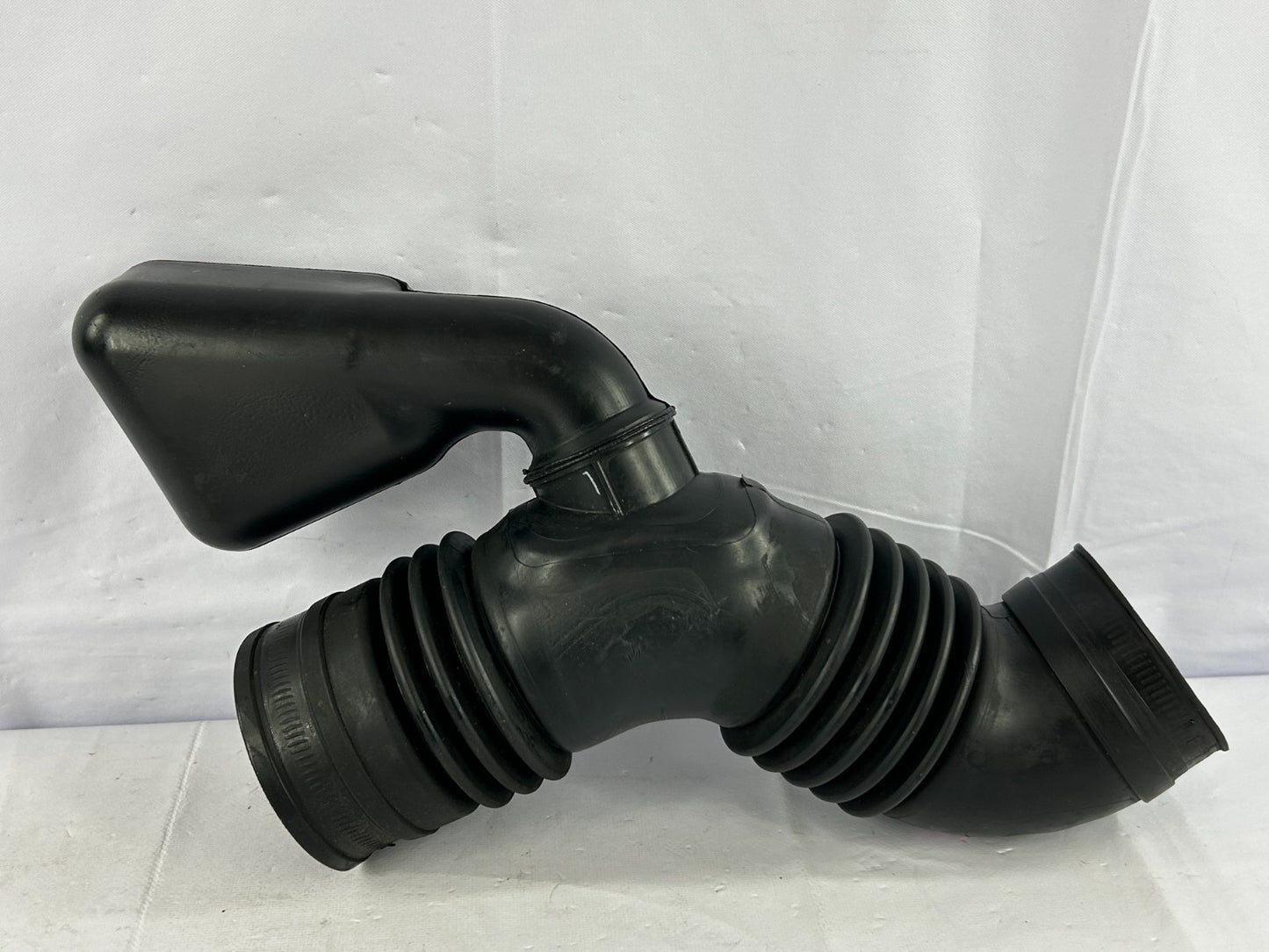 2005-2009 Subaru Outback Air Intake Duct Hose Pipe with Resonator OEM 14457AA45A