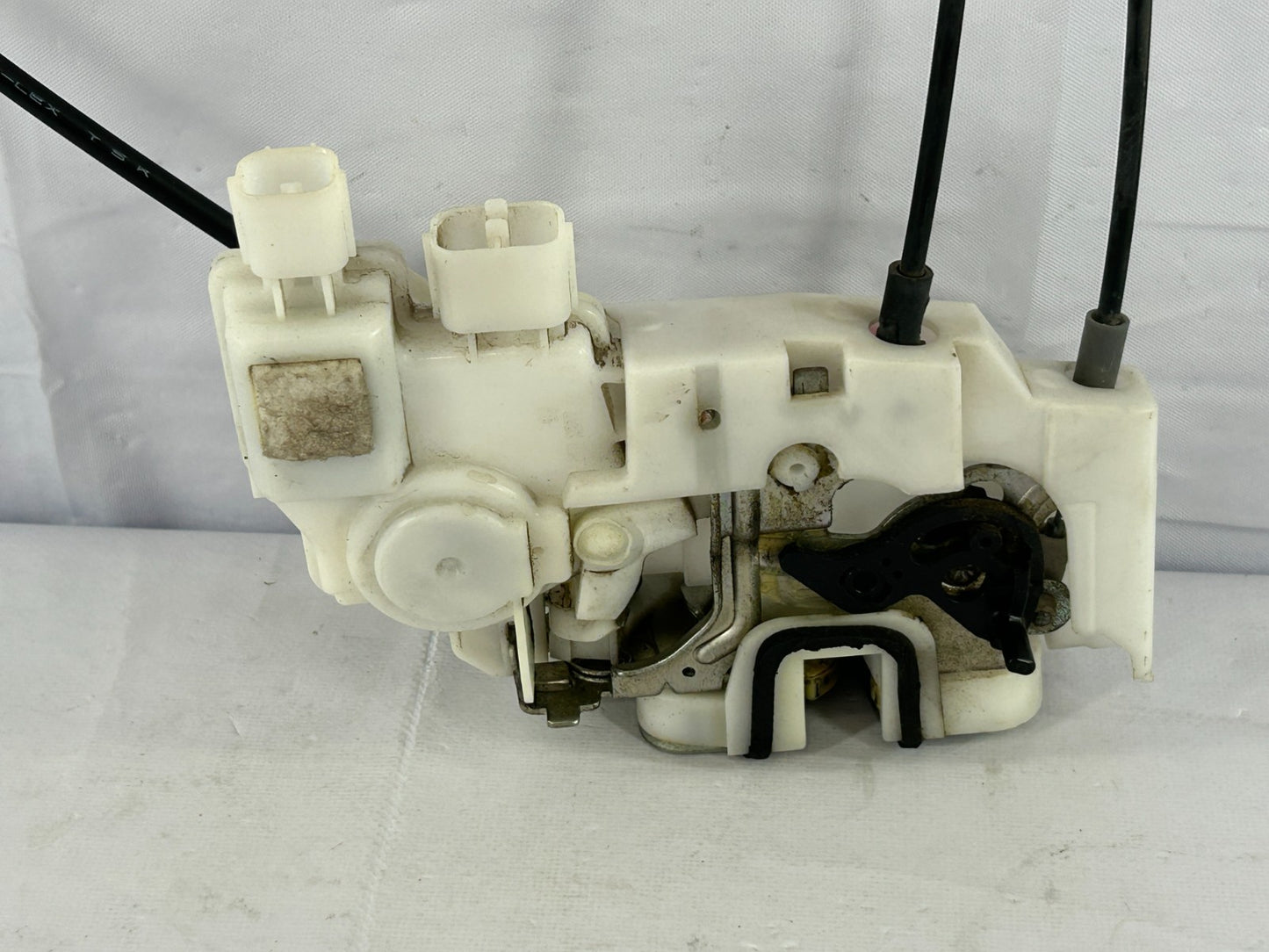 2005-2009 Subaru Outback Rear Right Door Lock Latch Actuator OEM 61100AG00A