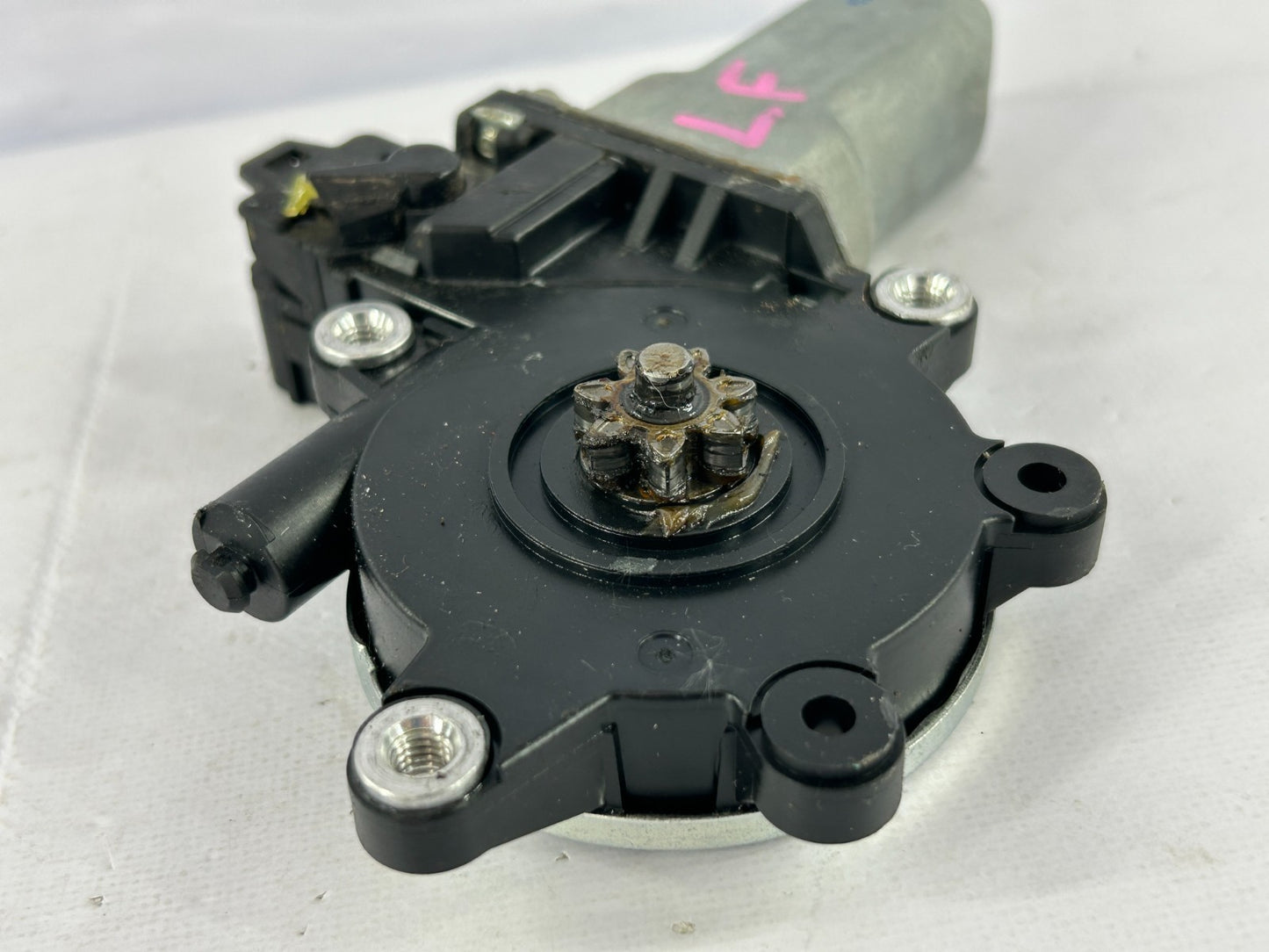 05-09 Subaru Outback Front Left Driver Door Power Window Motor OEM 61188AG01A