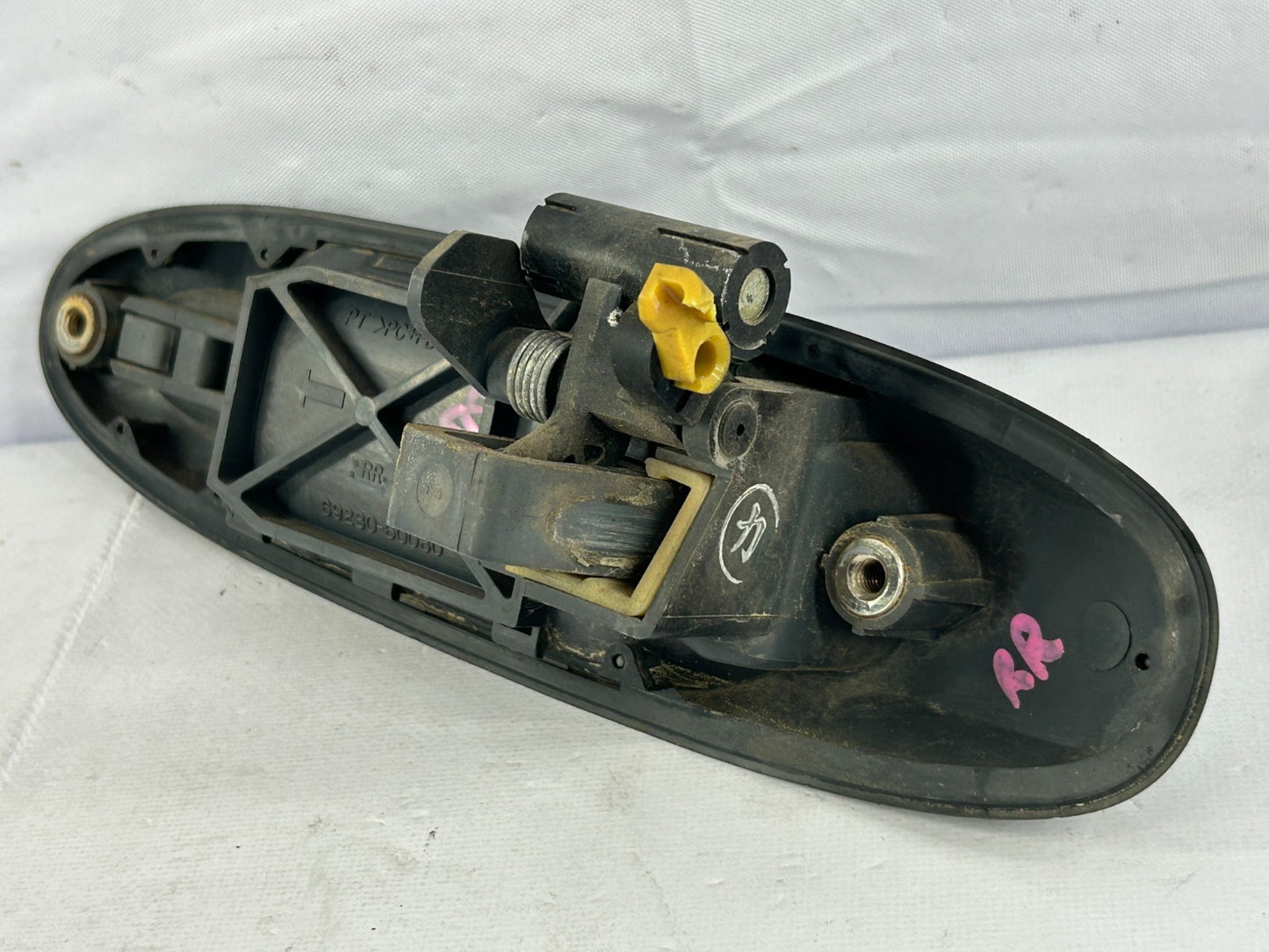 1998-2001 Toyota Land Cruiser Rear Right Exterior Door Handle OEM 69230-60080-C0