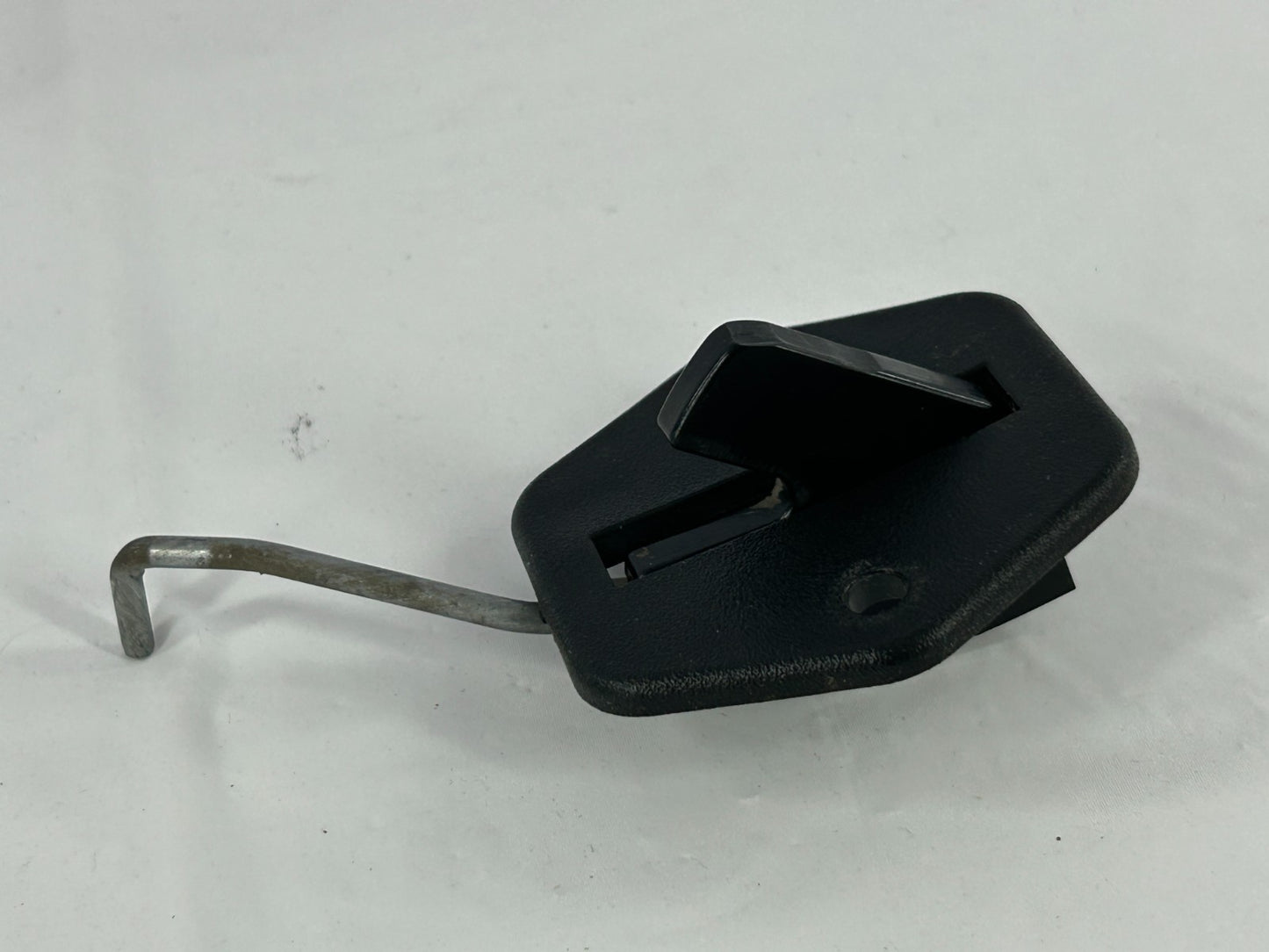 2000-2006 Toyota Tundra Rear Right Door Lock Lever Operating Rod OEM 69770-0C010
