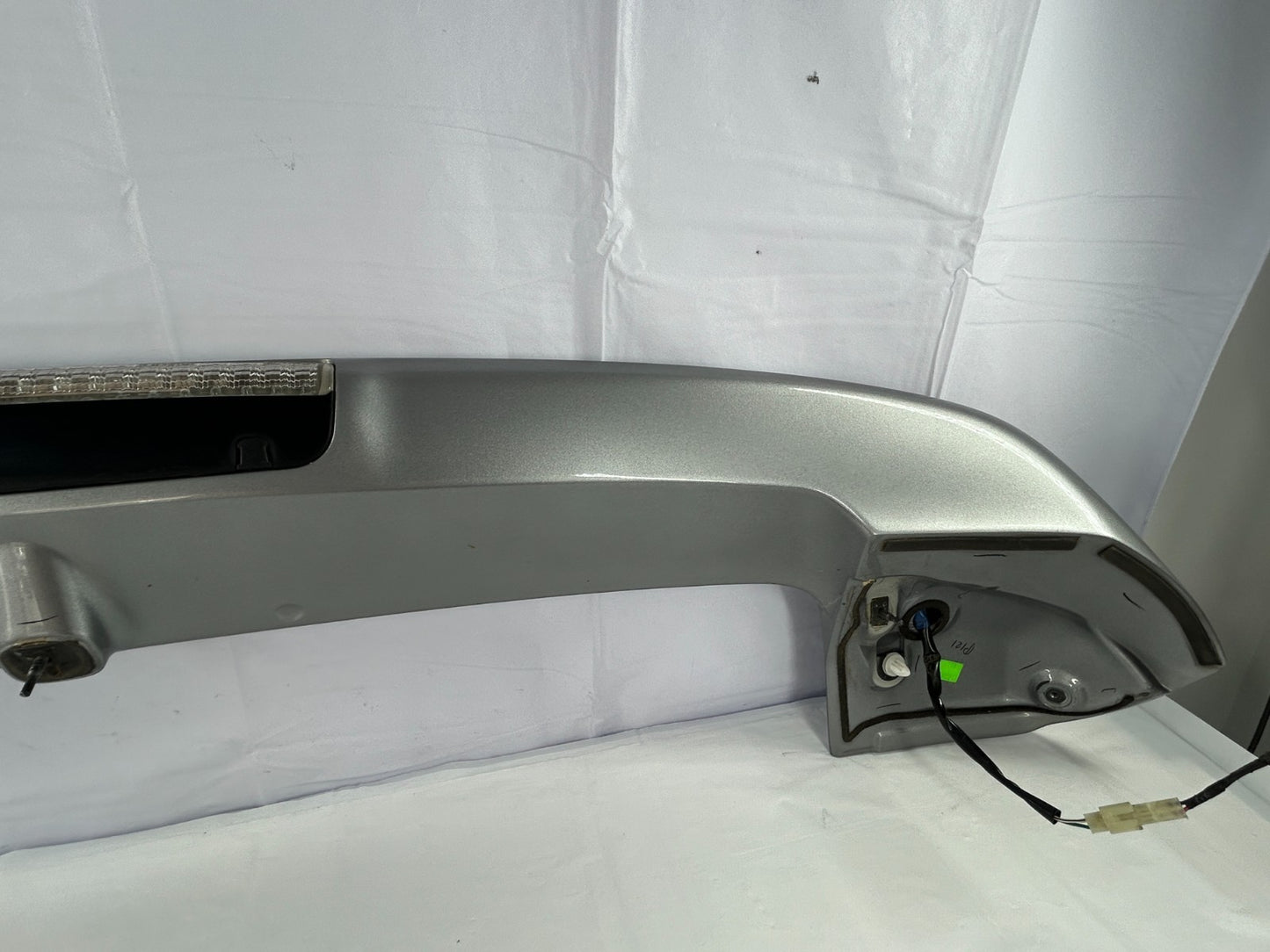 10-11 Subaru Tribeca Rear Tailgate Spoiler w/3rd Brake Light OEM 96031XA01ATP