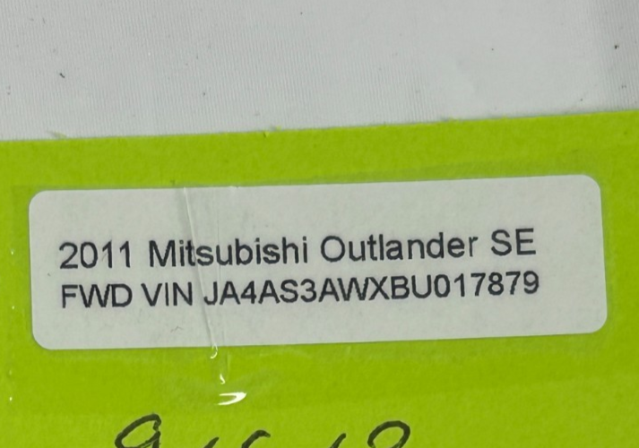 2009-2013 Mitsubishi Outlander Front Overhead Dome Light Lamp OEM 8401A009HA