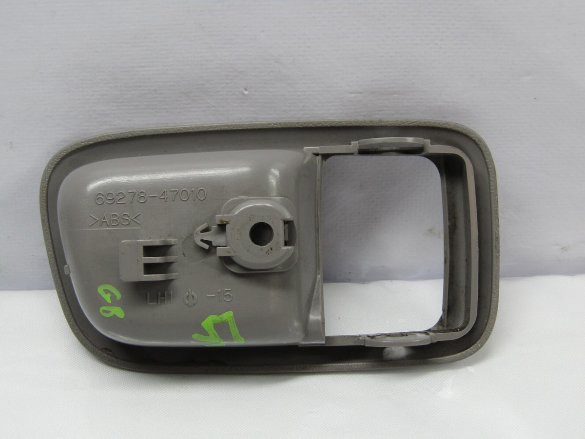 2001-03 Toyota Prius Sedan Interior Door Handle Front Left Trim OEM 69278-47010