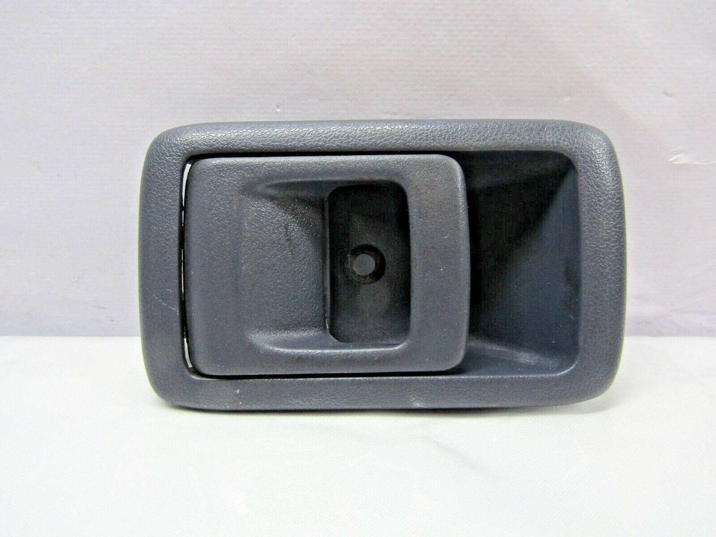 1996-2002 Toyota 4Runner Right Front Interior Door Handle Gray OEM