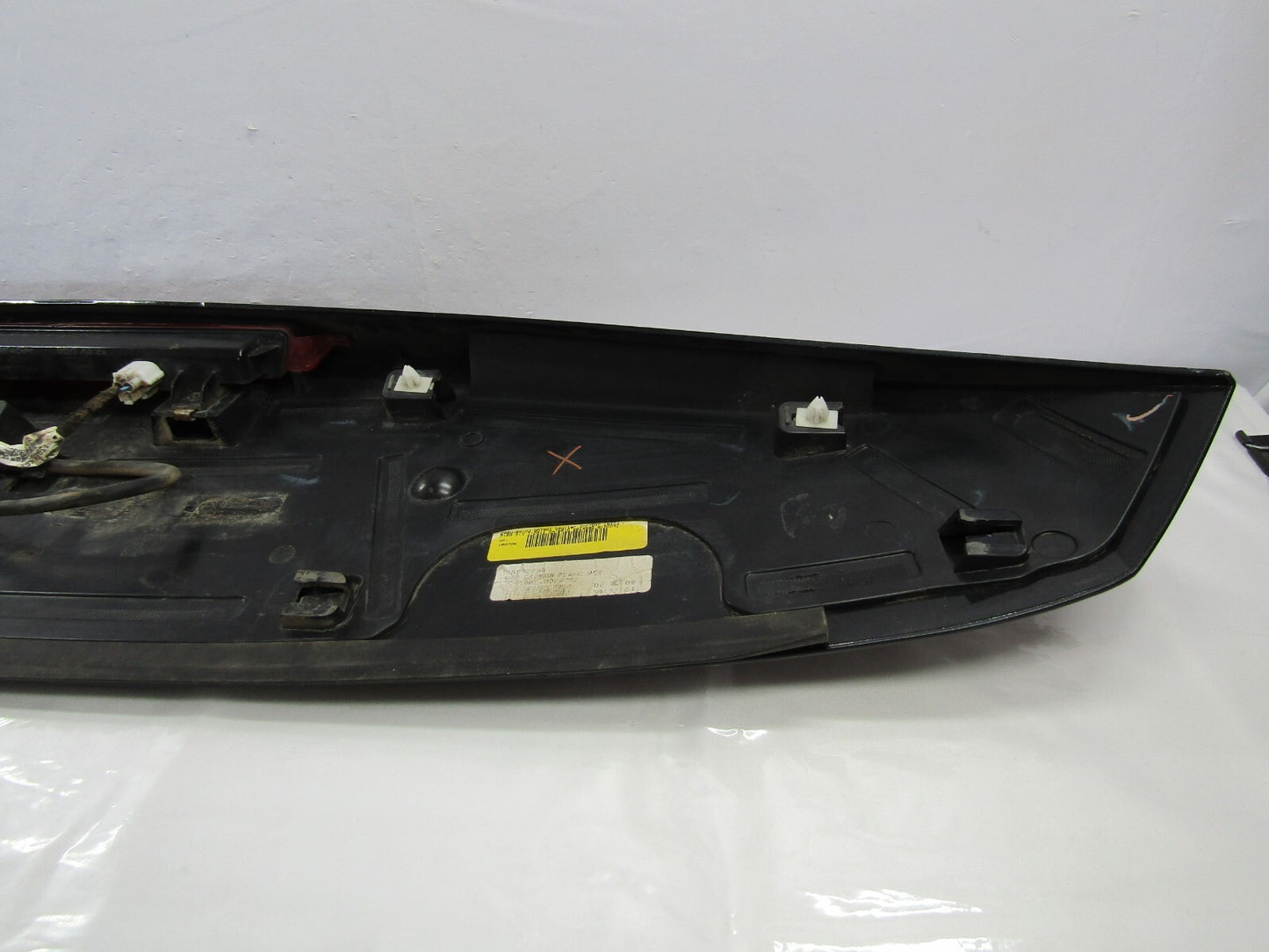 2009-2013 Chevrolet Traverse Rear Top Spoiler Wing Third Brake Light OEM