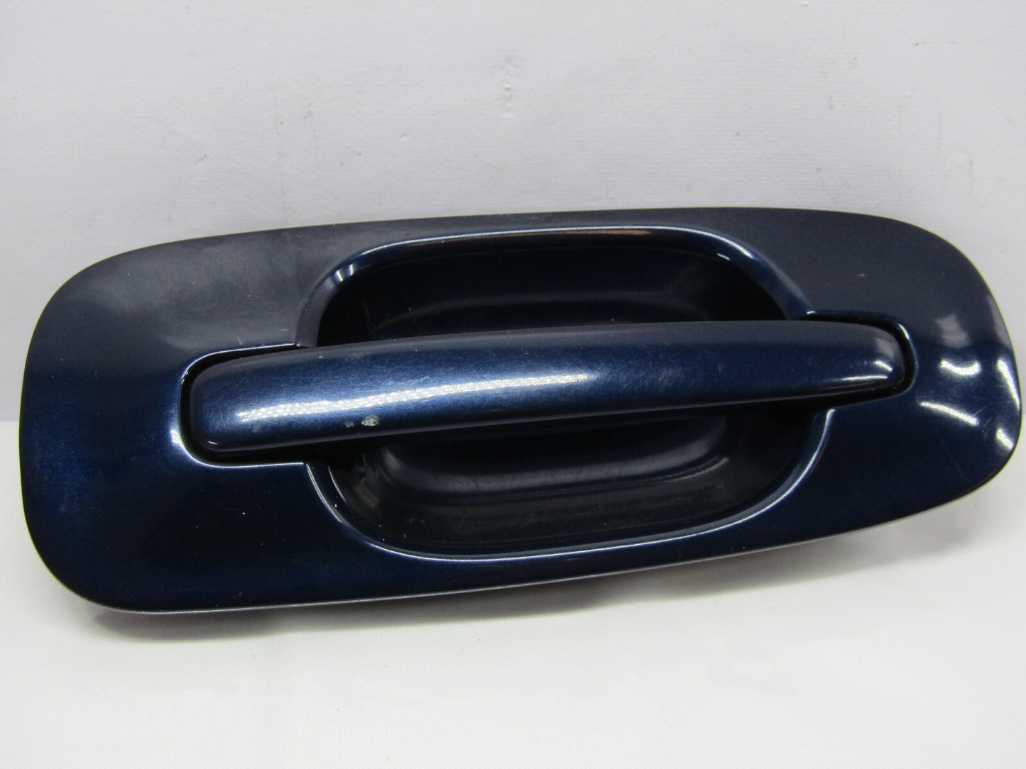 2002-2007 Subaru Impreza Rear Right Side Exterior Door Handle 35J OEM